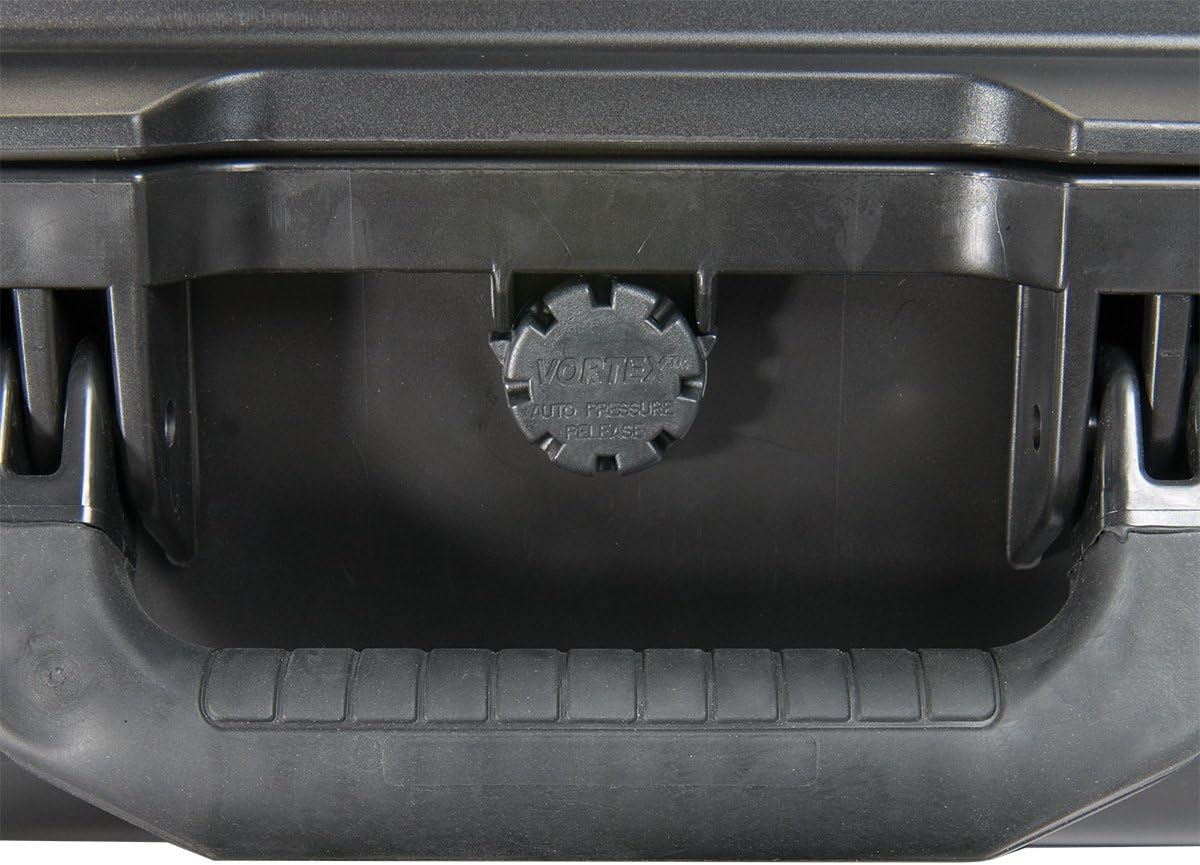 Estuche impermeable Pelican Storm IM2600 con espuma negro