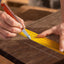Cuchillo carpintería hoja doble bisel acero carbono mango madera