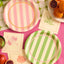 Platos de cabaña a rayas rosa y verde set 24