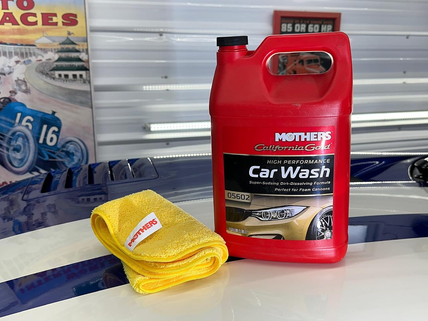 Jabón para Autos Color Dorado con Fragancia Aromática