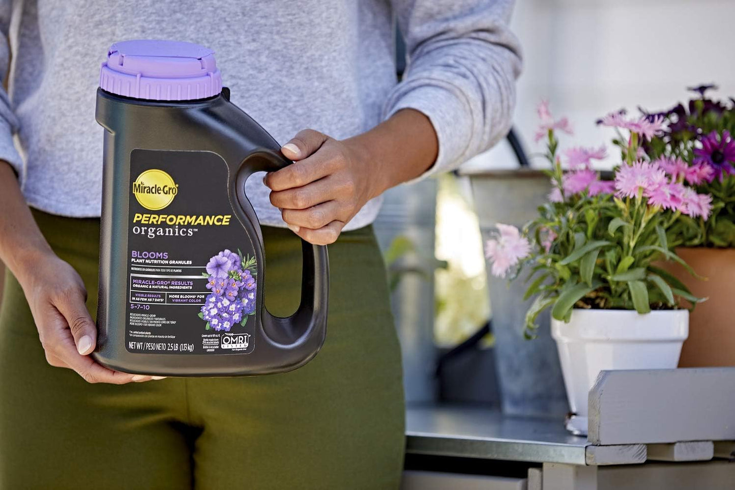 Gránulos nutricionales para plantas con flores 2.5lb