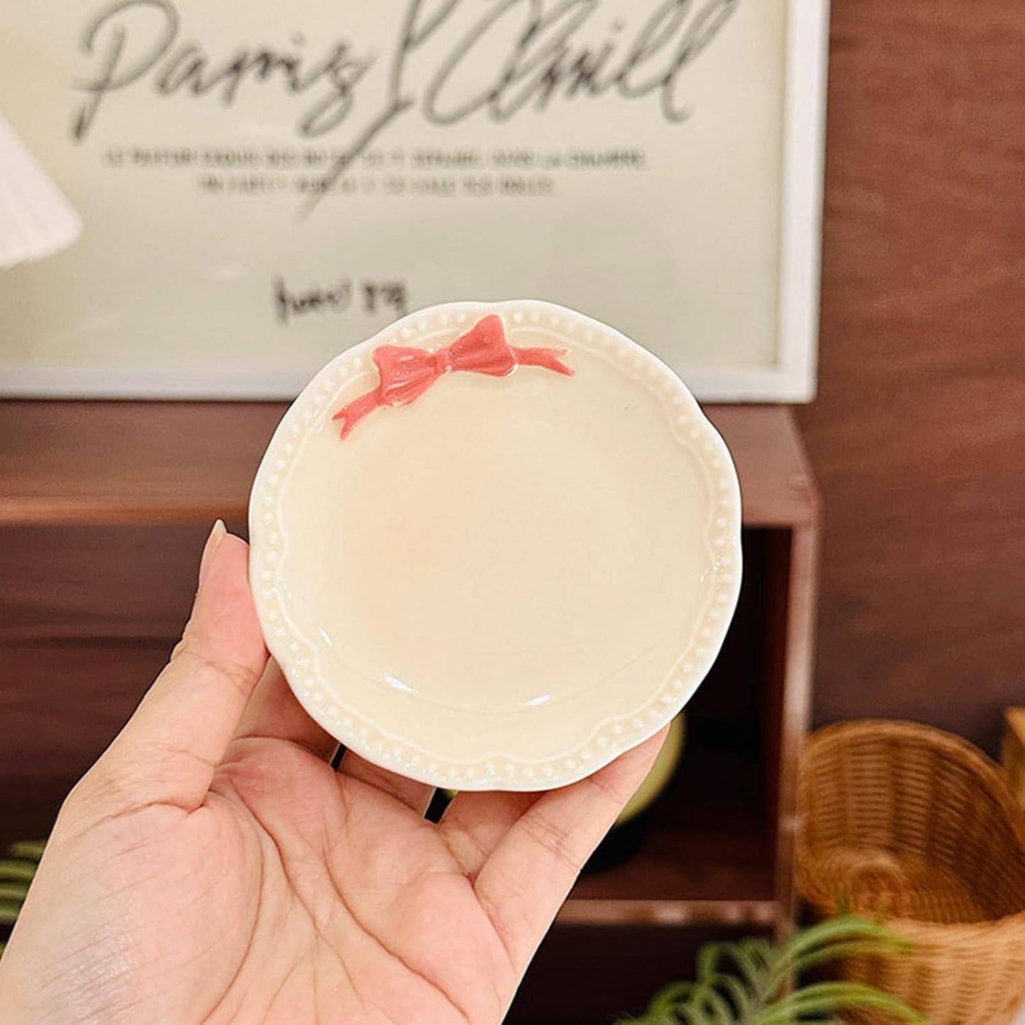 Plato cerámica anillos blanco lazo rosa bandeja joyas