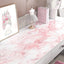 Papel contacto mármol rosa 24x197" impermeable para paredes