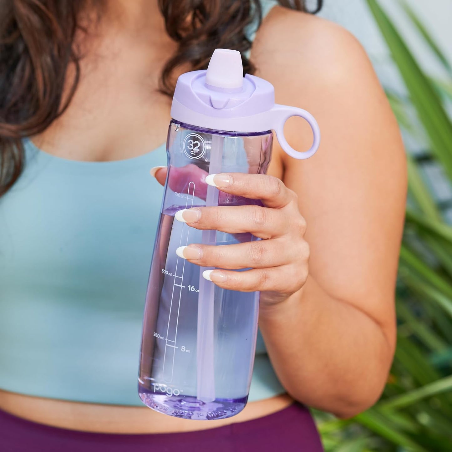 Botella agua plástico reutiliz. sin BPA 32-40oz con asa
