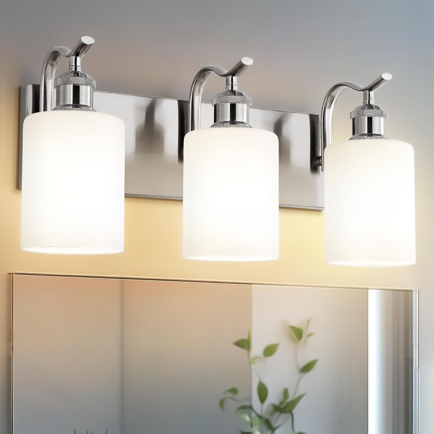 Lámpara baño vidrio lechoso 3 luces níquel cepillado