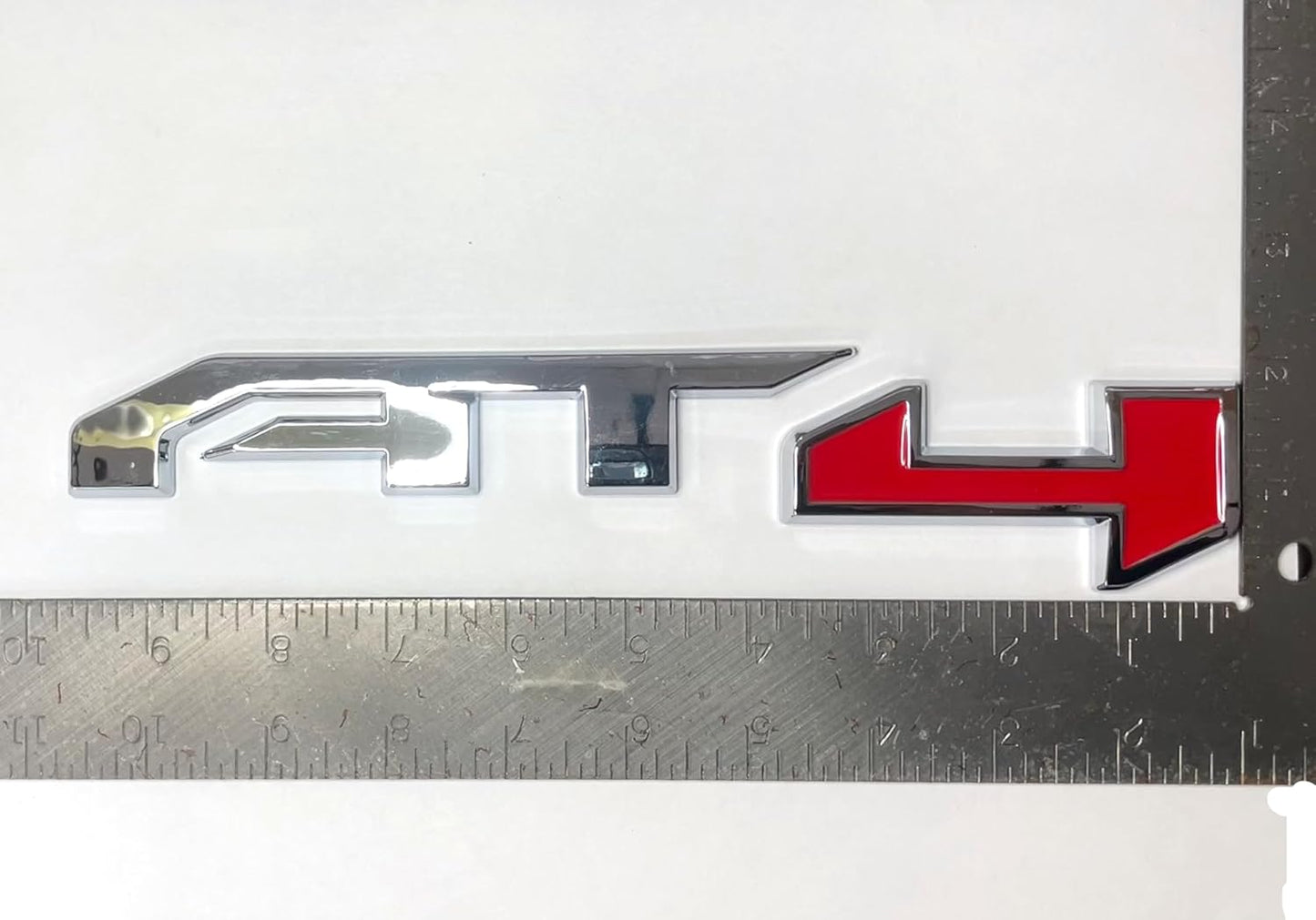Emblema puerta AT4 cromo rojo GMC Yukon 19-24