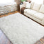 Alfombra sintética dormitorio sala 4x5.9ft blanca