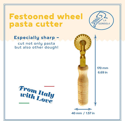 Cortador de pasta casero rueda festoneada latón madera