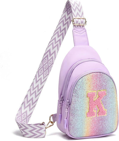 Bolsa bandolera para niña con letra inicial púrpura