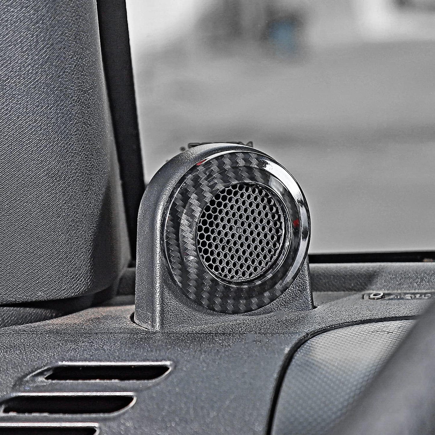 Funda decorativa altavoz pilar fibra carbono Jeep JK 07-14
