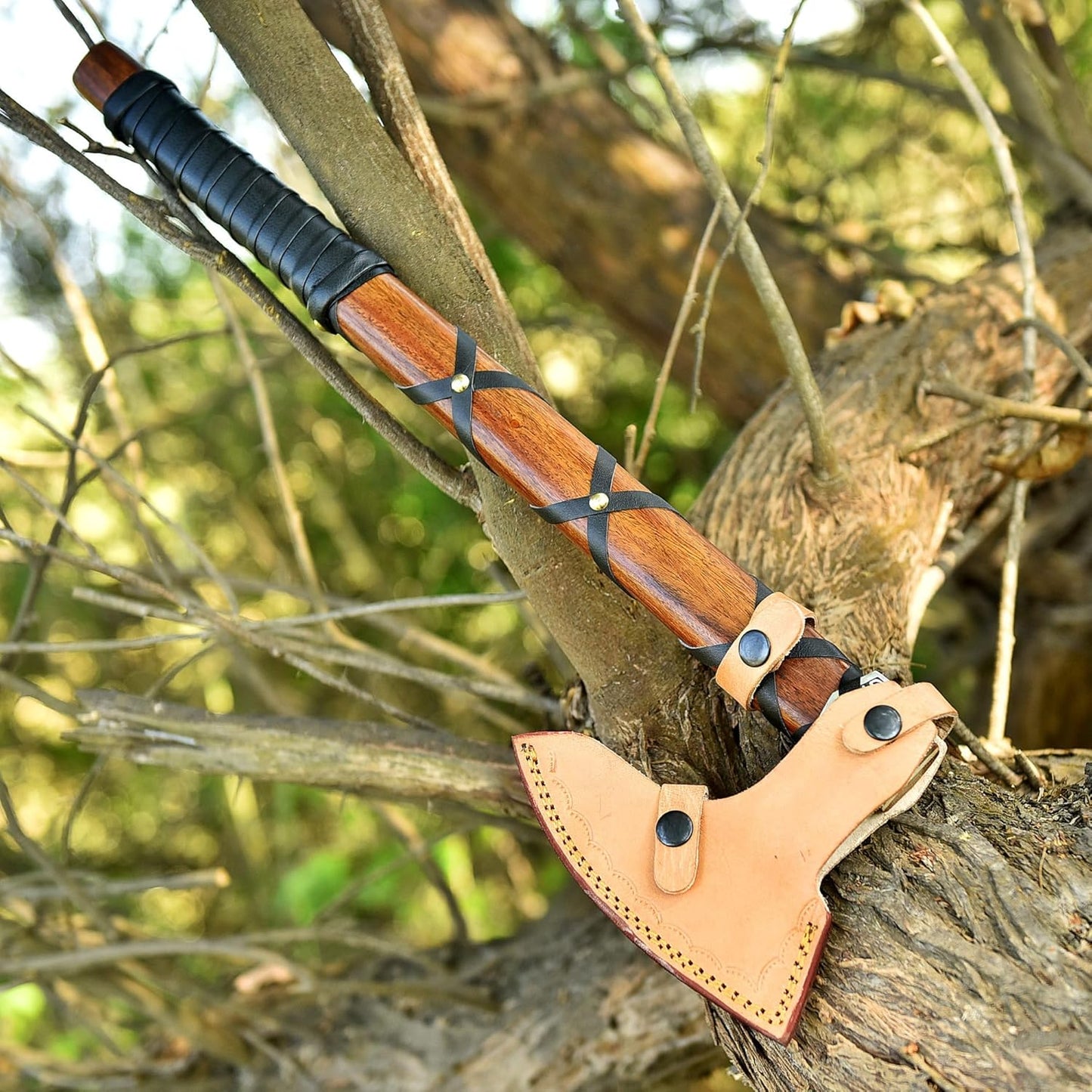 Hacha Viking Ragnar Hoja Acero Carbono Mango Palisandro