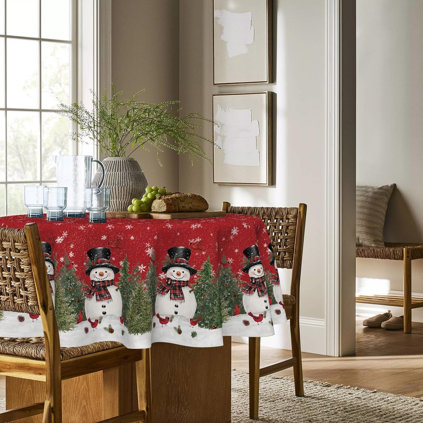 Mantel navideño redondo 70x70pulg con árboles y muñeco de nieve
