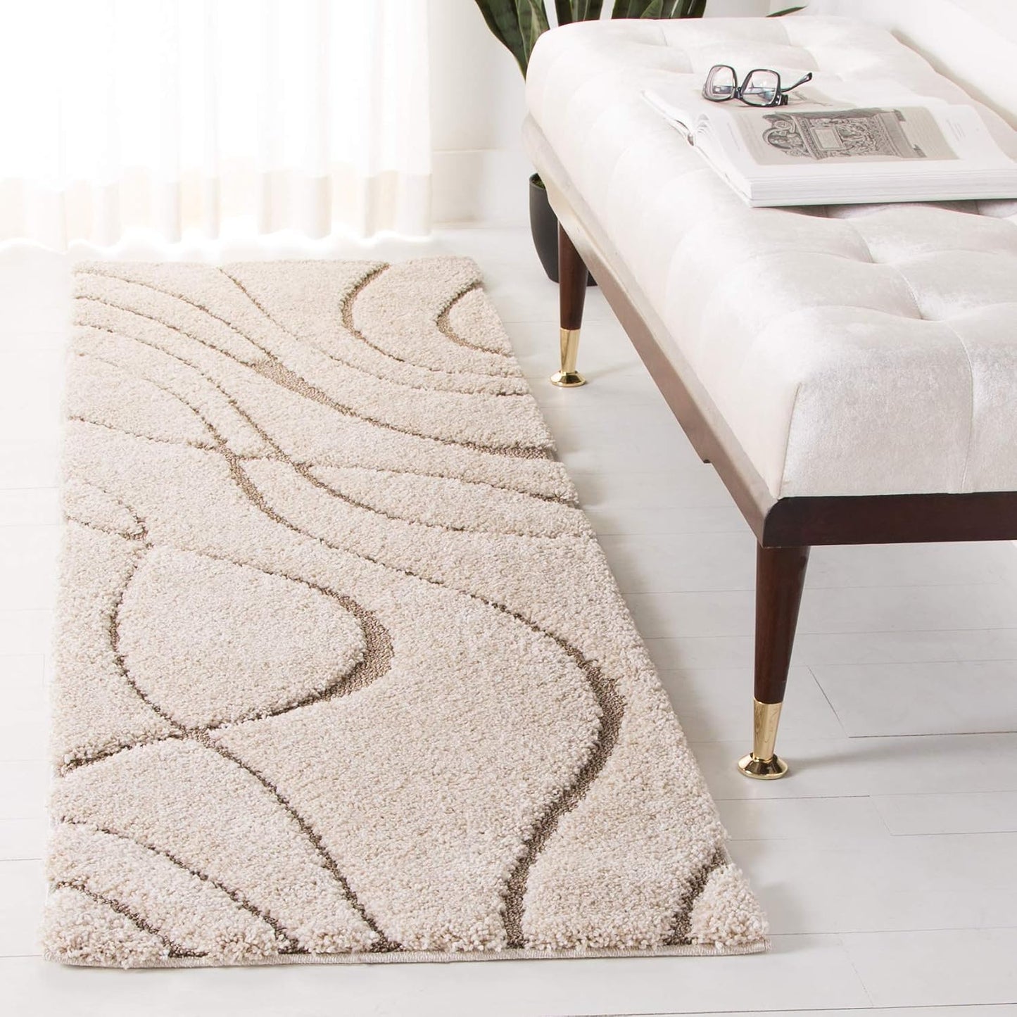 Alfombra pasillo 2'3"x9' color crema y beige 1.2" grosor