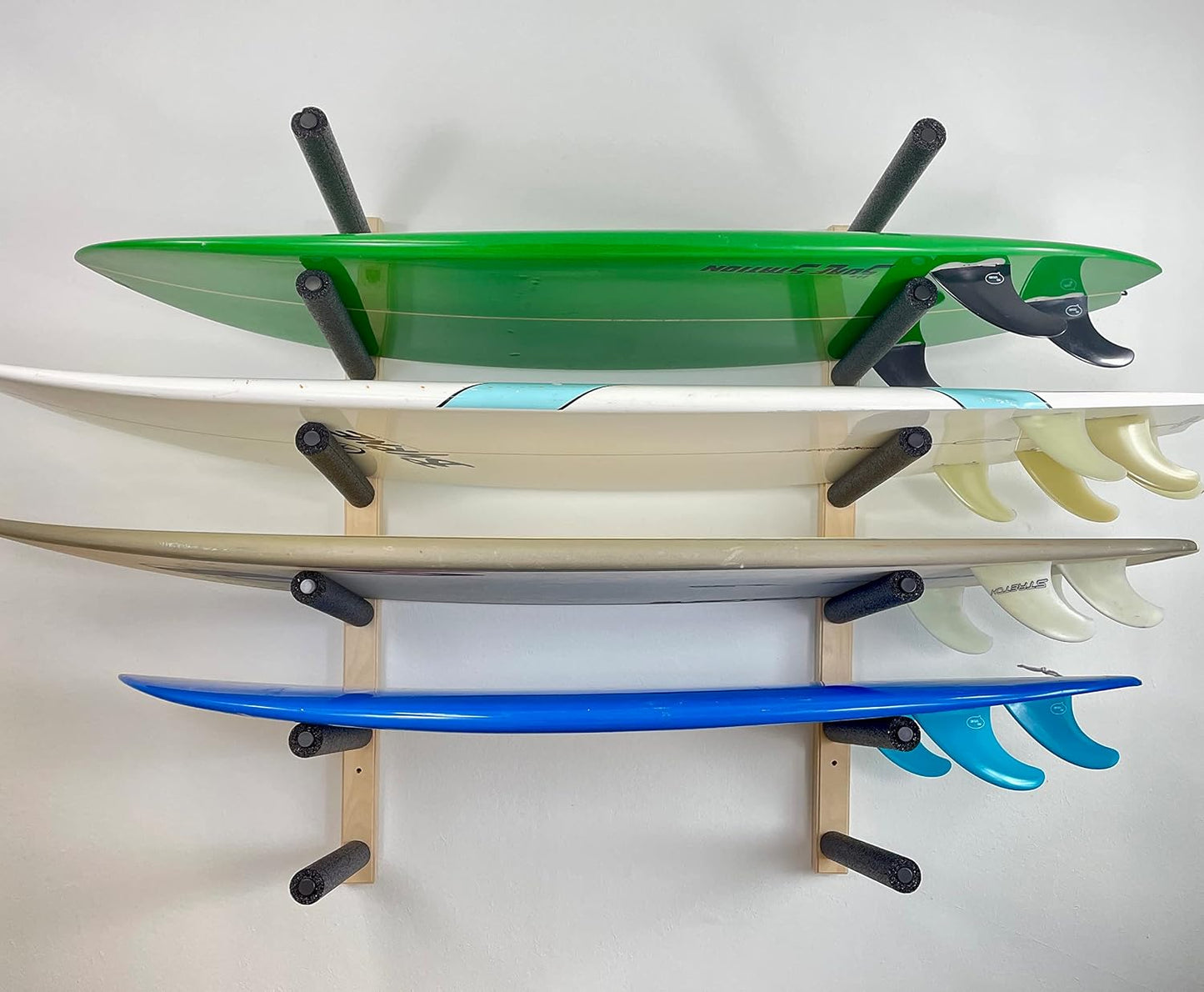 Estante pared para 6 tablas de surf