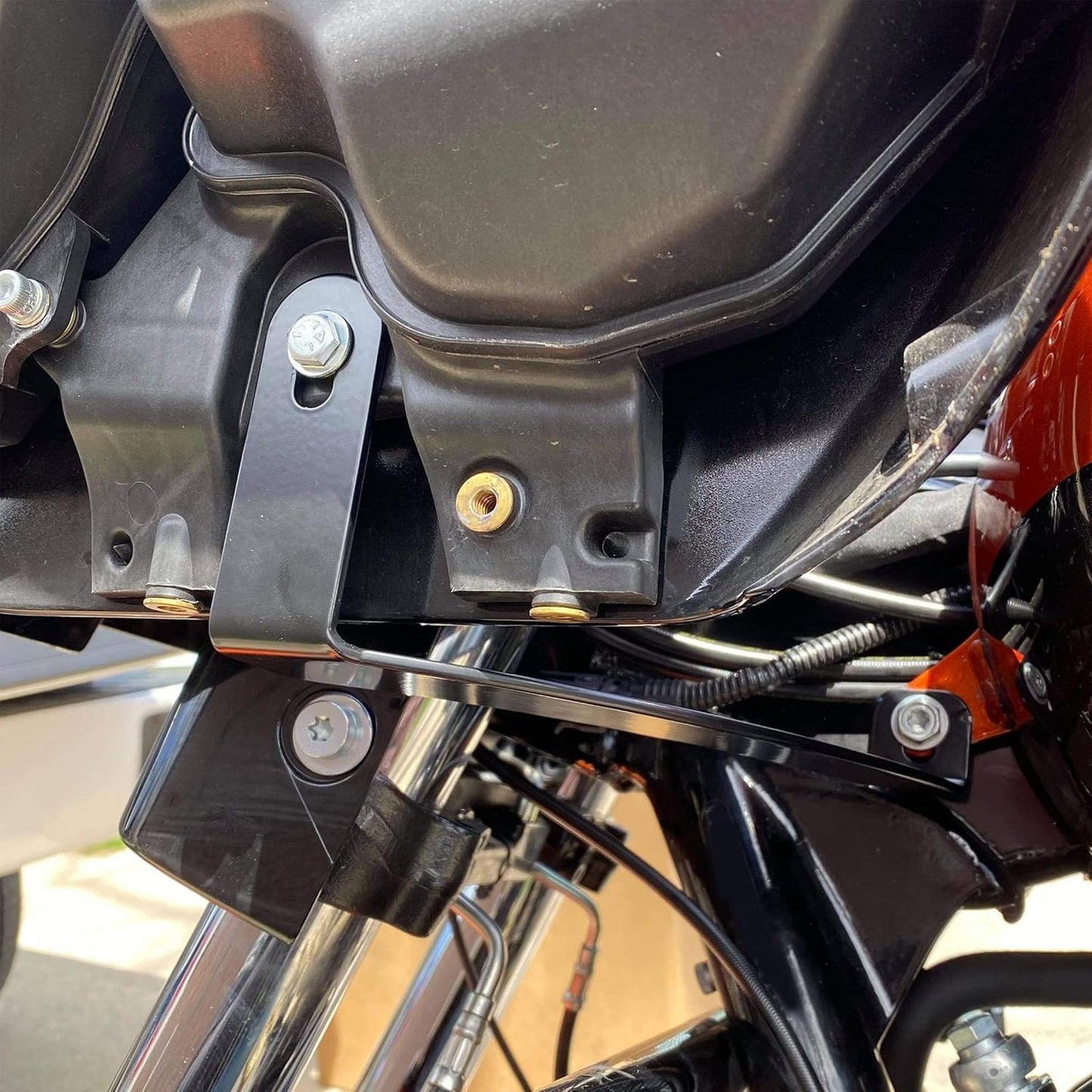 Kit soportes alerón carenado Harley Road Glide