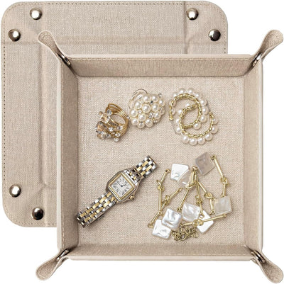 Charola cuero sintético beige para joyas y teléfonos