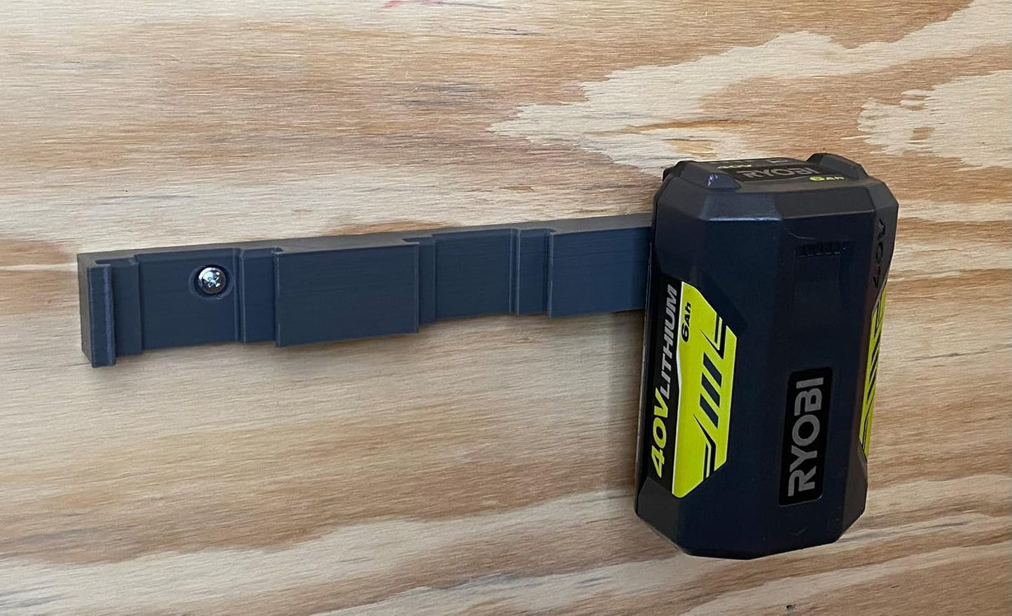 Soporte pared baterías Ryobi 40V