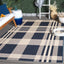 Alfombra exterior lavable 5'3x7'7 cuadros azul y beige