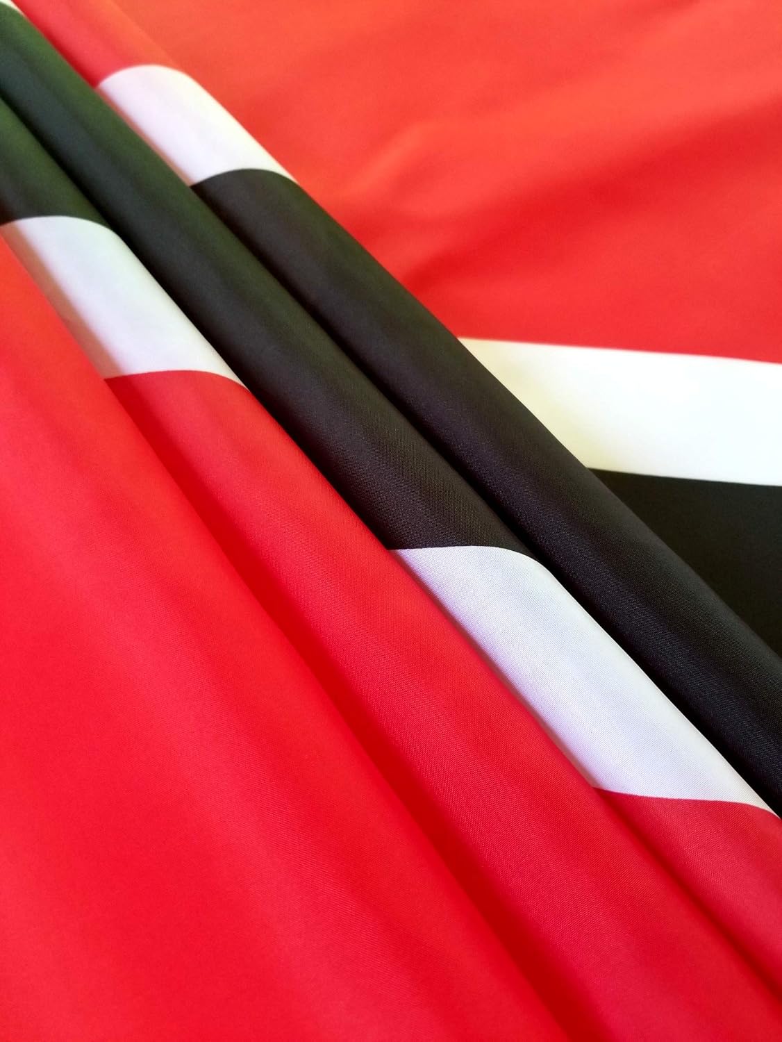 Bandera Trinidad y Tobago 3x5 poliéster doble costura latón