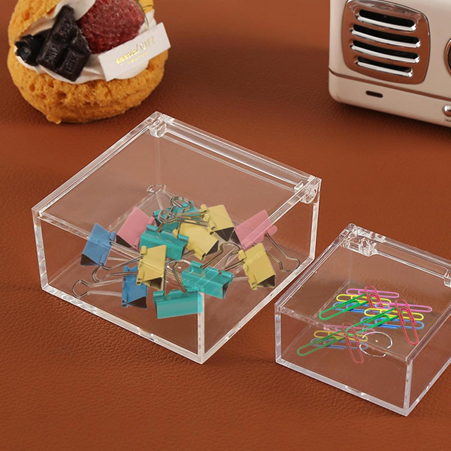 Caja acrílico transparente con tapa bisagra organiz.