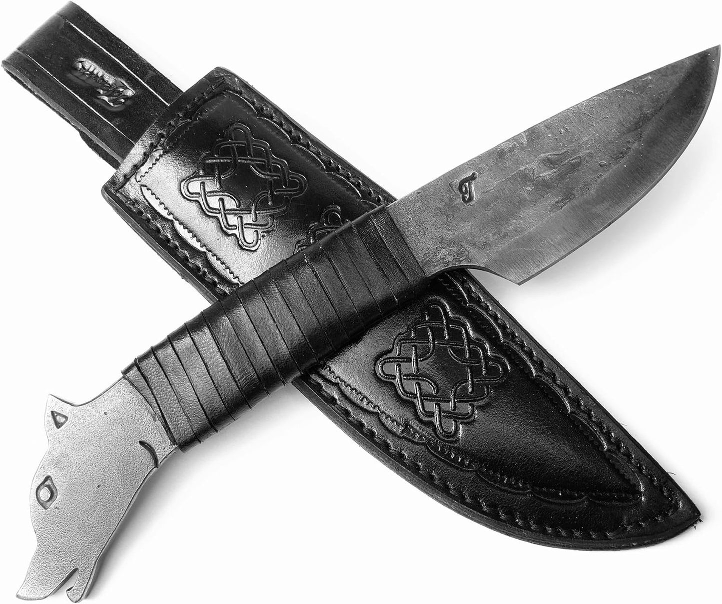 Cuchillo forjado a mano con funda cuero negro