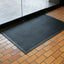 Tapete comercial DuraScraper 3/8x36x60 color negro