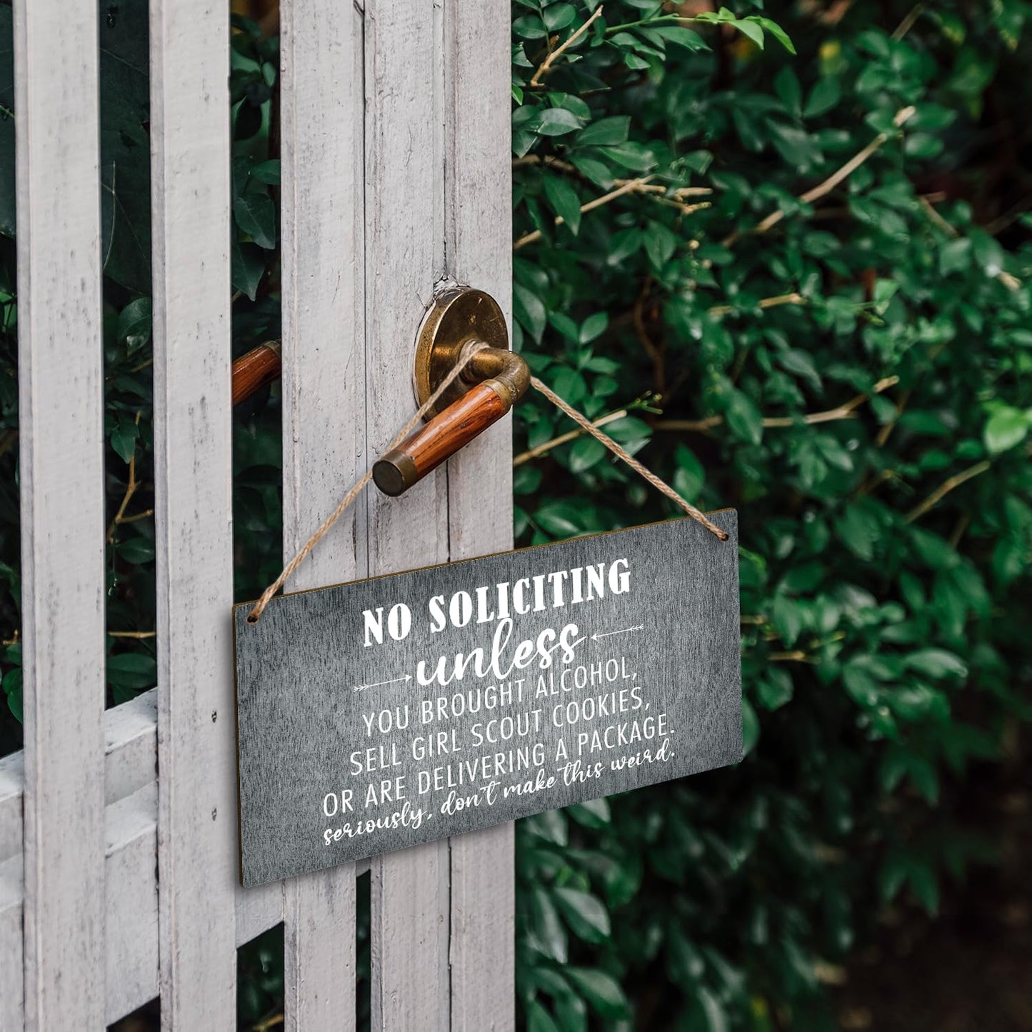 Cartel No Soliciting de madera para puerta vintage