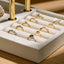Soporte terciopelo barra T 3 niveles para joyas beige