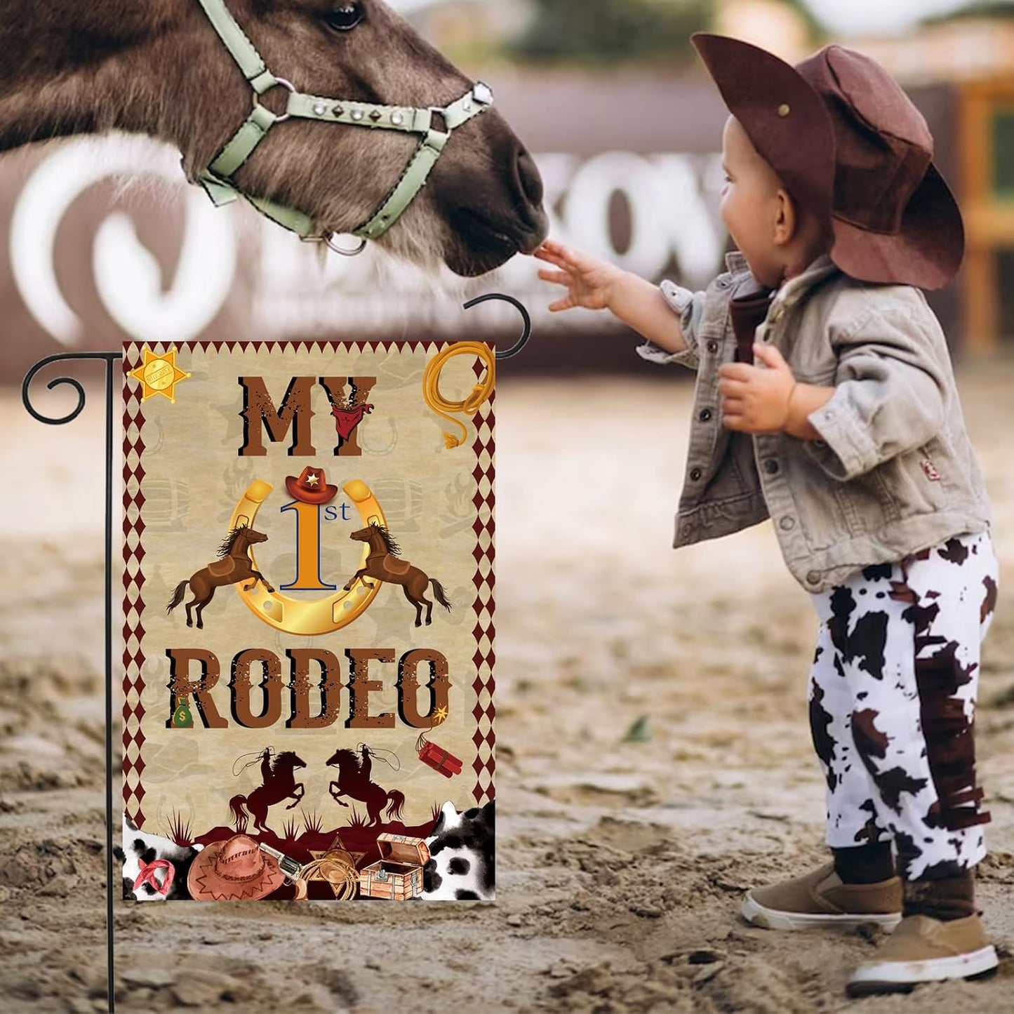 Bandera jardín primer cumpleaños vaquero texto inglés
