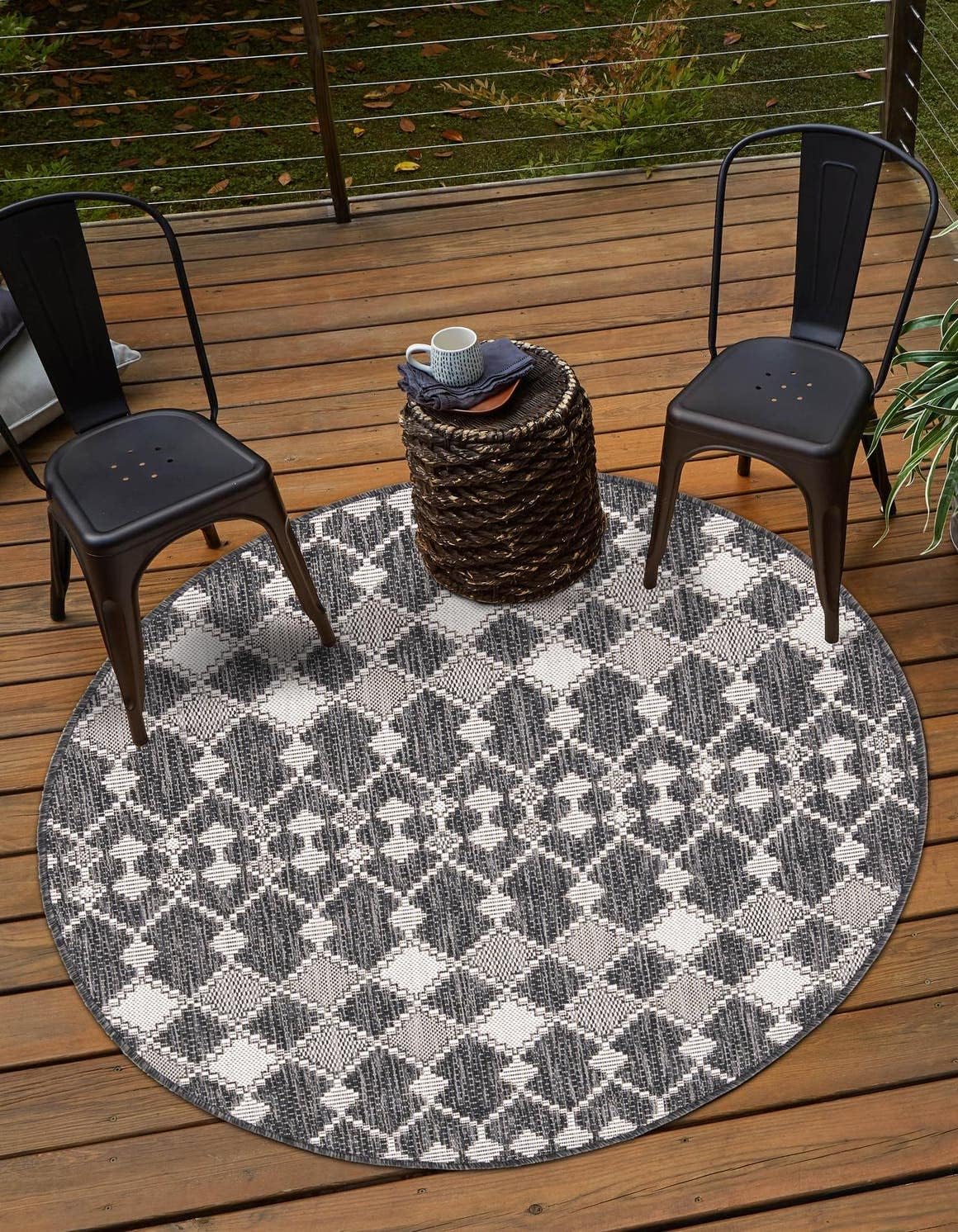 Alfombra exterior Trellis redonda 4ft1pulg carbón/marfil