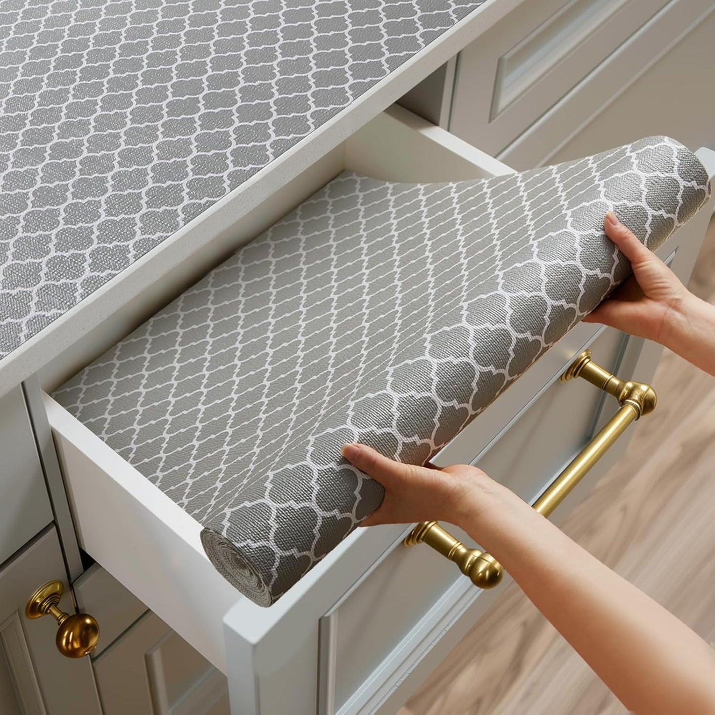 Tapete antiderrap para armario cocina 17" x30ft gris