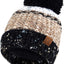 Gorro con pompón mujer diseño semilla invierno