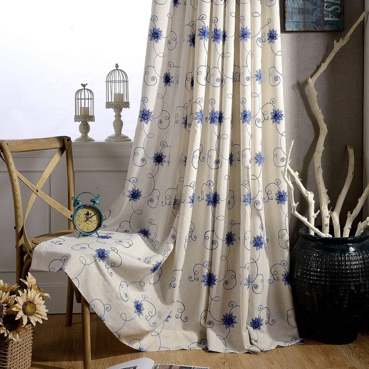 Cortinas bordadas flores azules 60x106" 2 paneles