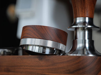 Distribuidor café madera acero inox ajustable para espresso