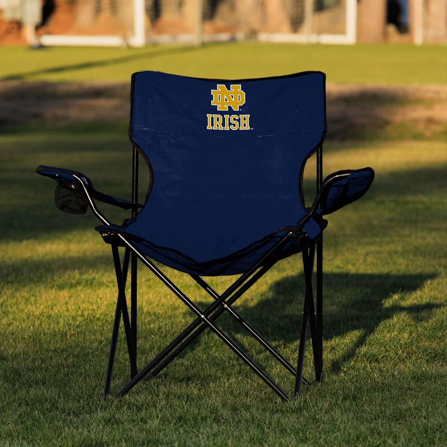 Silla plegable NCAA Quad con reposabrazos y portavasos