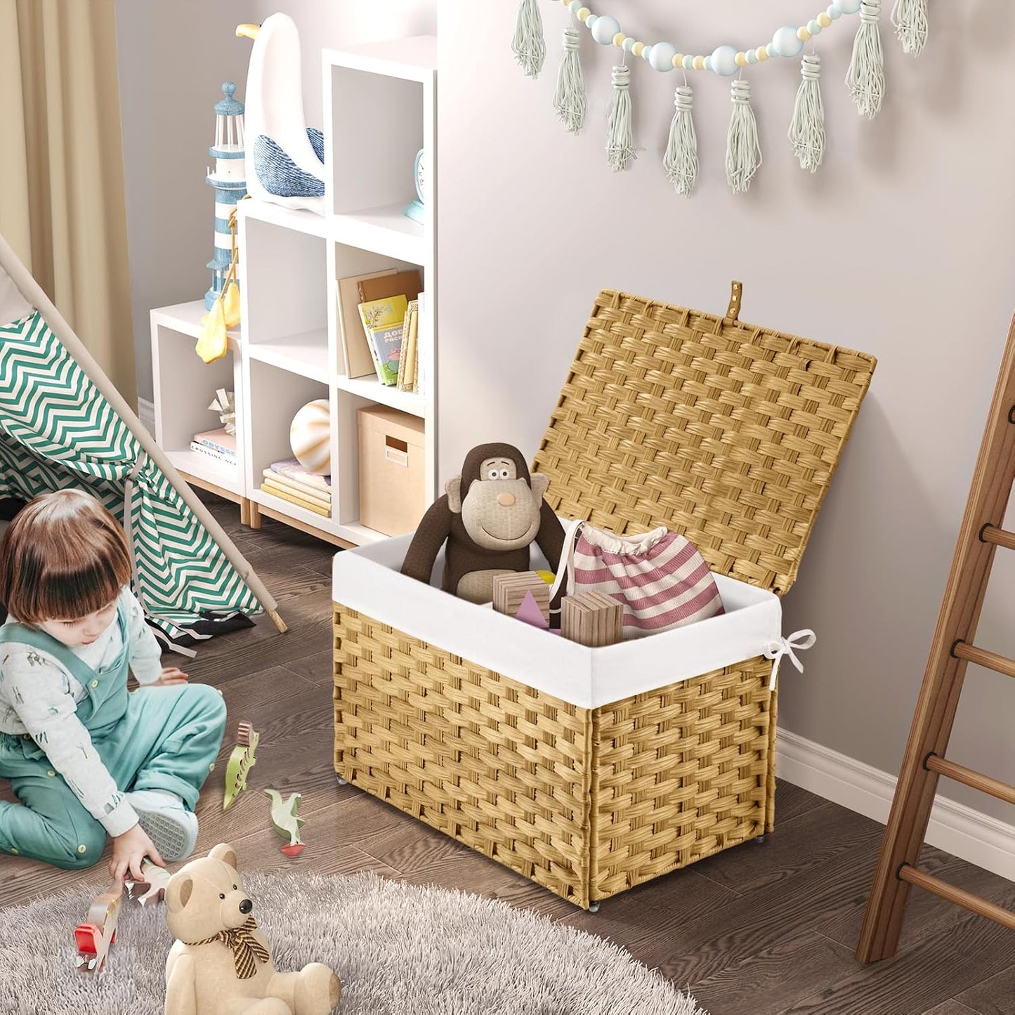 Cesta mimbre 65L plegable con forro metal dormitorio