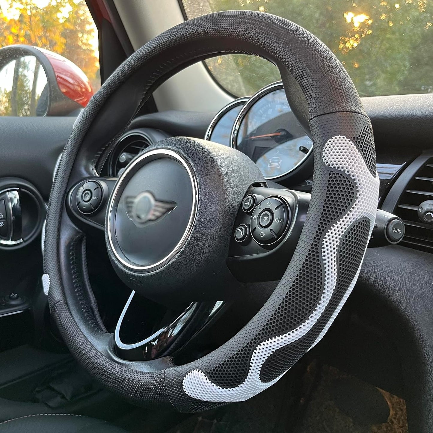 Funda volante antiderrap 15.5-15.75" blanco