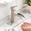 Grifo baño latón cepillado 4" orificio solo con drenaje