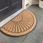 Felpudo semicircular fibra coco 18x30pulg antiderrap