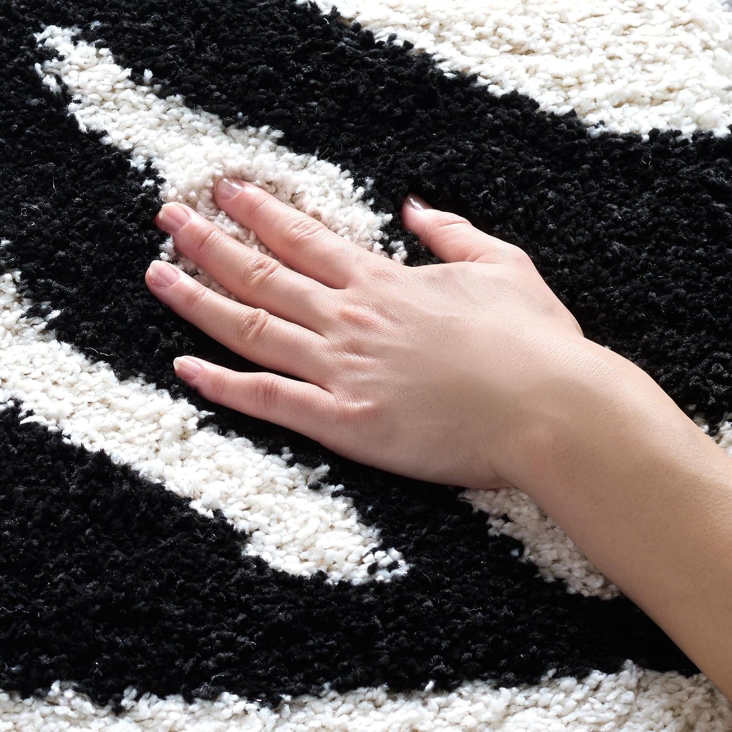 Alfombra Shag Cebras Marfil y Negro 5'3x7'6