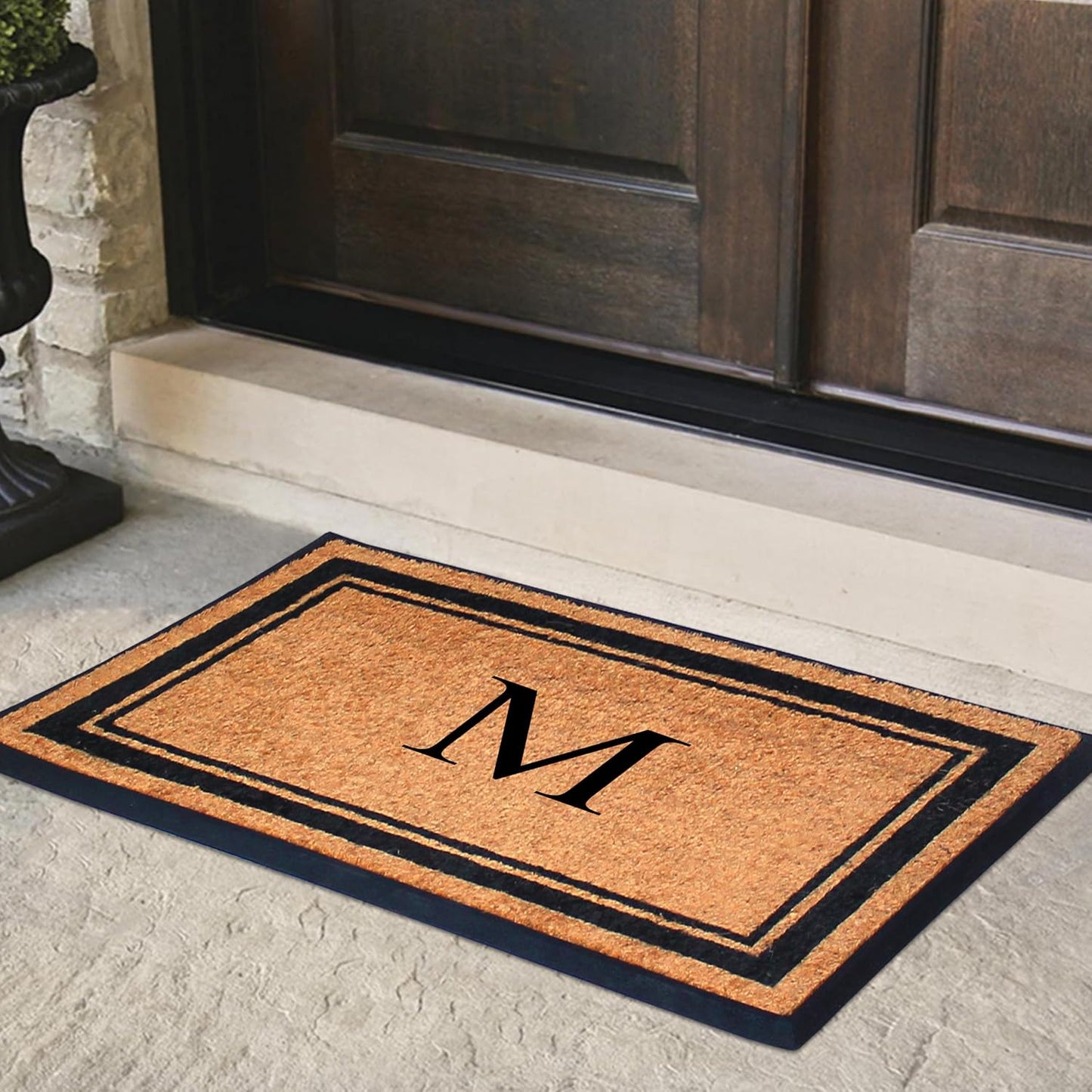Felpudo con monograma fibra coco goma resistente 30x48"