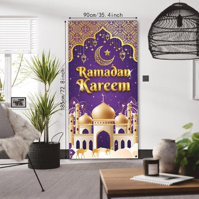 Cartel puerta Ramadán Mubarak morado dorado castillos luna
