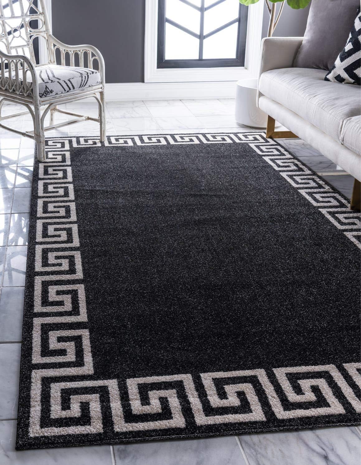 Alfombra geométrica clásica 5x8ft carbón/beige