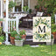 Bandera floral jardín doble cara letra M 12x18pulg