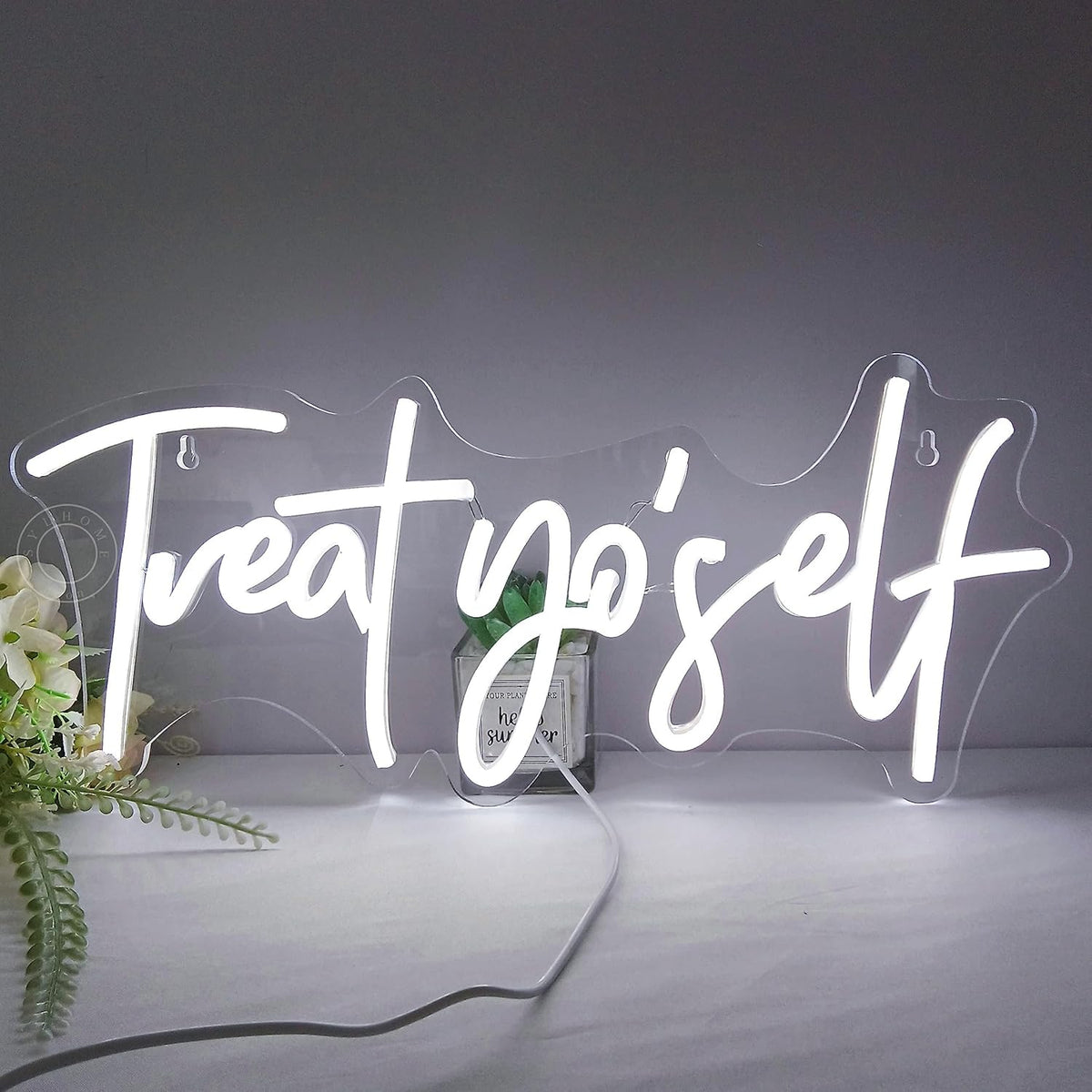 Letrero LED neon 'treat yourself' hogar 16.54x7.1pulg