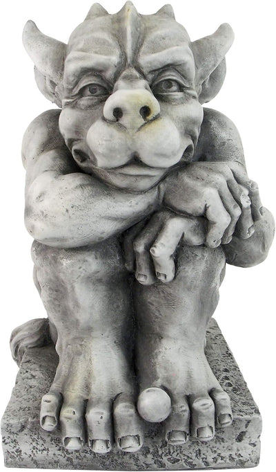 Estatua gárgola gótica vigilante de almas