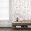 Papel tapiz autoadhesivo floral rosa y blanco 17.3x393.7"