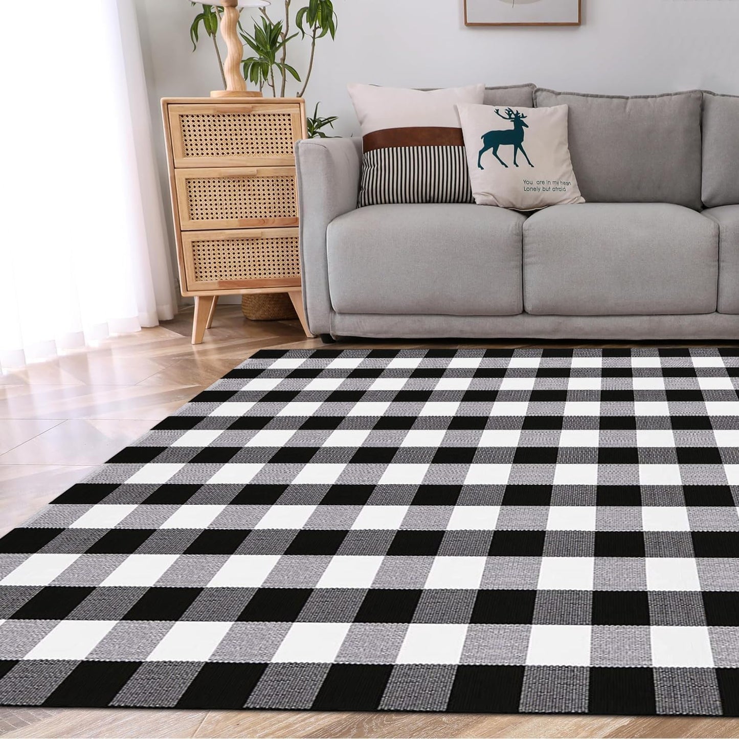 Alfombra cuadros 5.5x7.5ft blanco y negro algodón