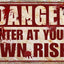 Letrero metal Halloween terror 12x8pulg texto inglés