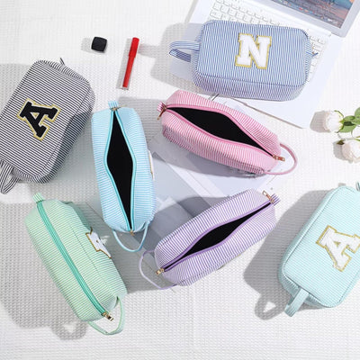 Bolsa maquillaje con monograma para niñas y adolescentes